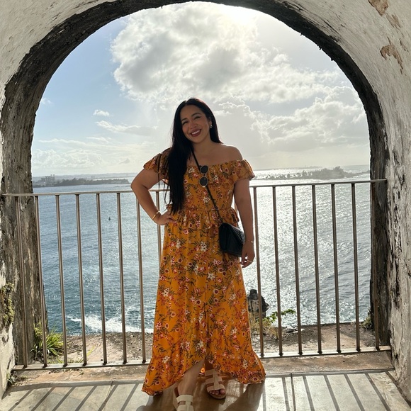 Meet your Posher, Gigi - Picture 7 of 7